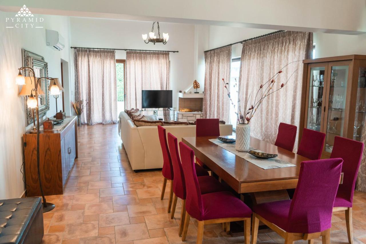 Luxury Villa Hera - Beachfront Villa Roda (Corfu)